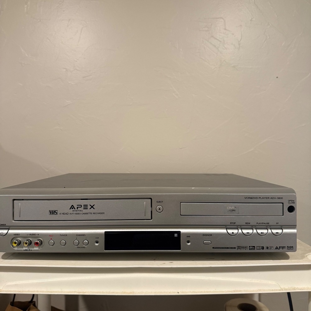 Apex Digital DVD VCR Combo Player ADV-3800 Silver Excellent 4-Head Hi-Fi Remote